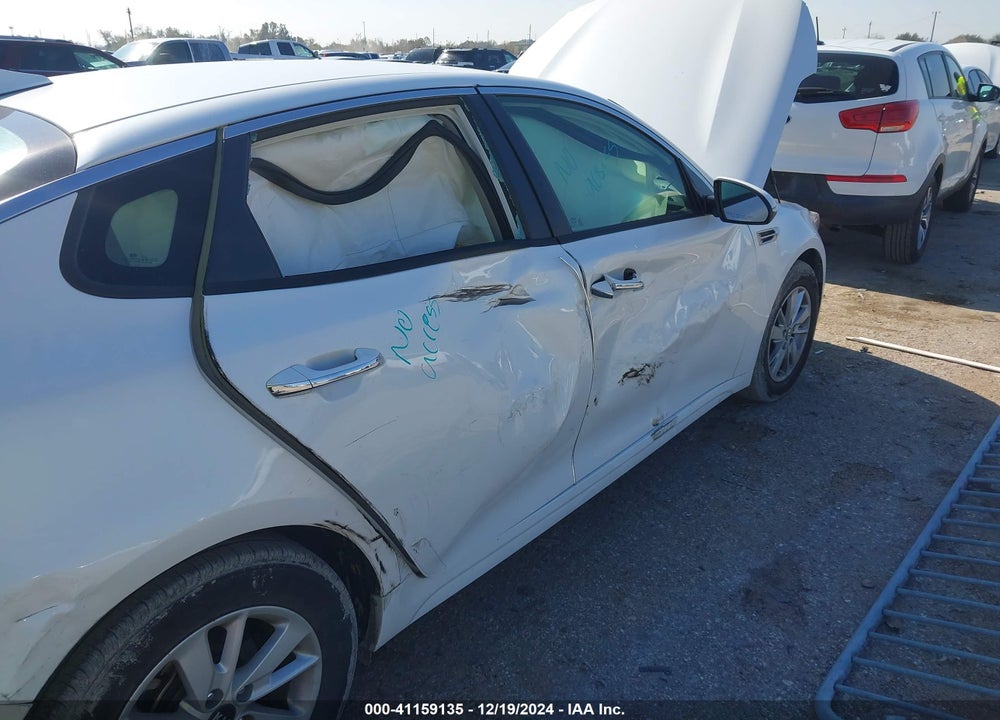 2017 KIA OPTIMA LX VIN: KNAGT4L37H5161735