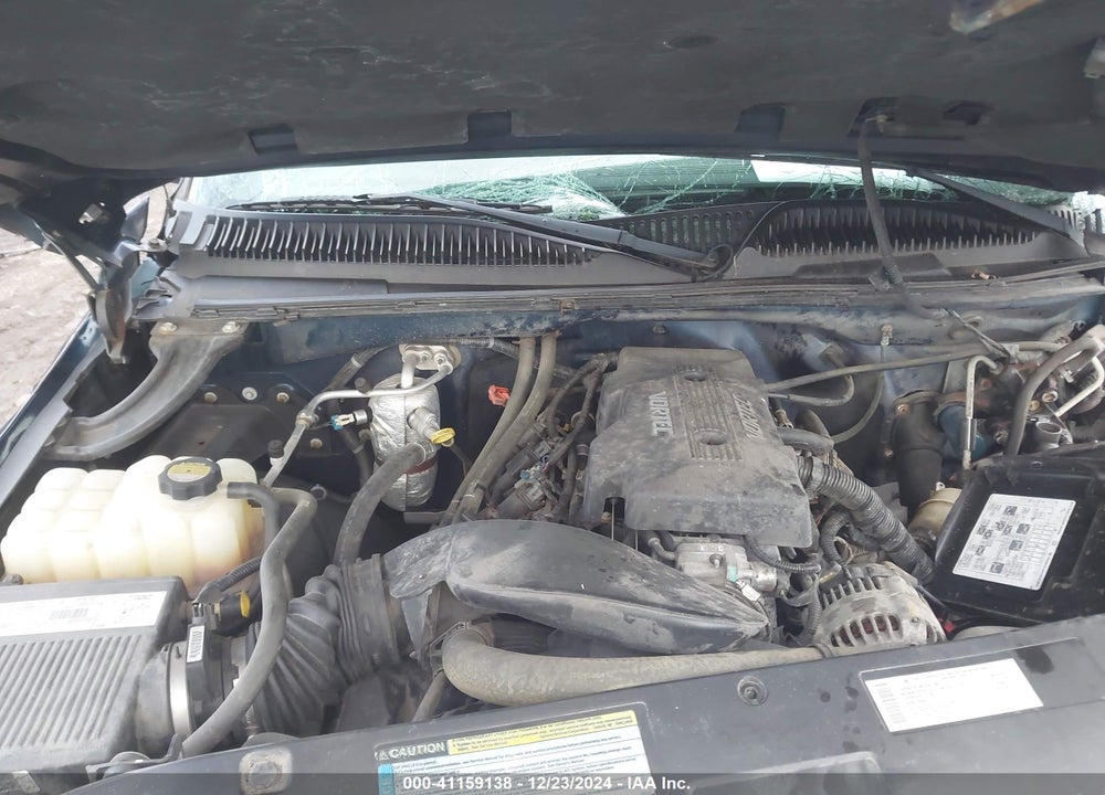 2000 CHEVROLET SILVERADO 2500 LS VIN: 1GCGK29U2YE227795