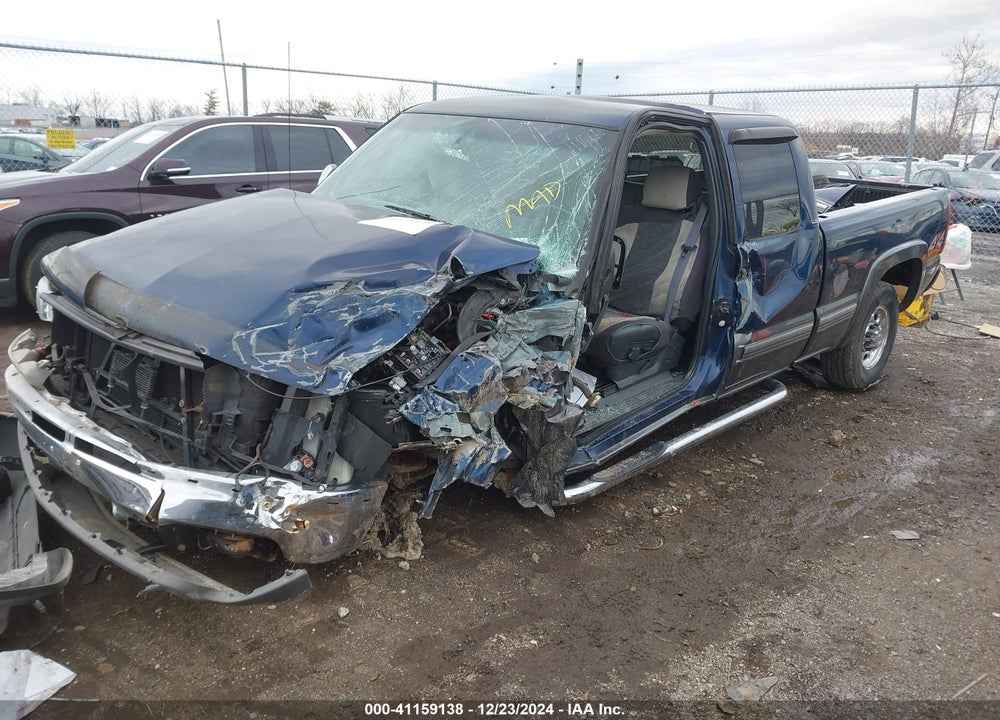 2000 CHEVROLET SILVERADO 2500 LS VIN: 1GCGK29U2YE227795