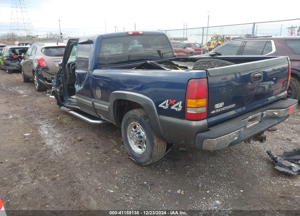 2000 CHEVROLET SILVERADO 2500 LS VIN: 1GCGK29U2YE227795