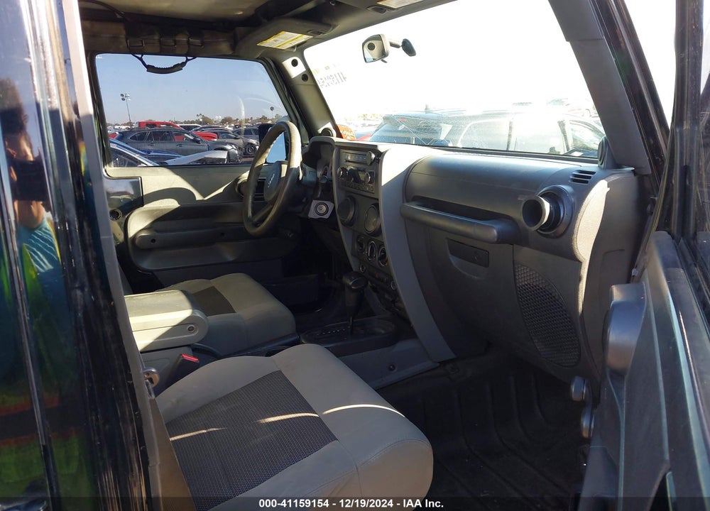 2010 JEEP WRANGLER UNLIMITED SPORT VIN: 1J4BA3H15AL209409
