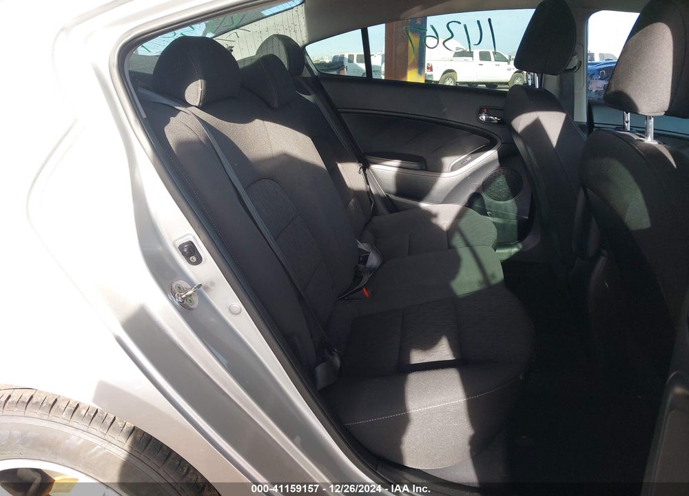 2016 KIA FORTE VIN: KNAFK4A6XG5449467