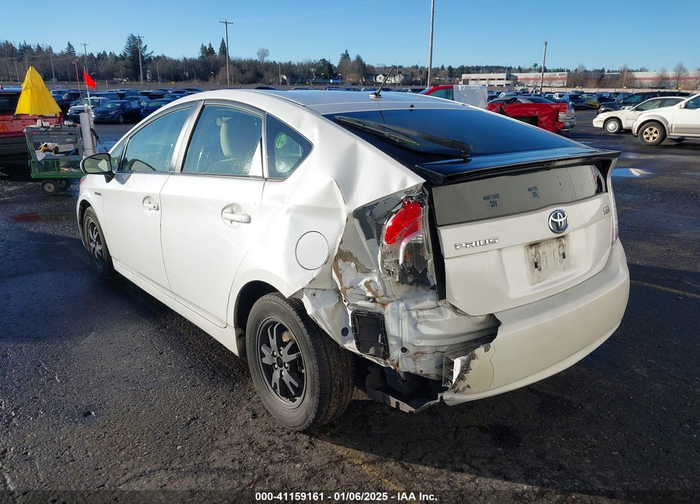 2013 TOYOTA PRIUS TWO VIN: JTDKN3DU0D5562191