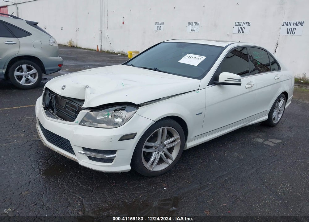 2012 MERCEDES-BENZ C 250 LUXURY/SPORT VIN: WDDGF4HB2CR211796