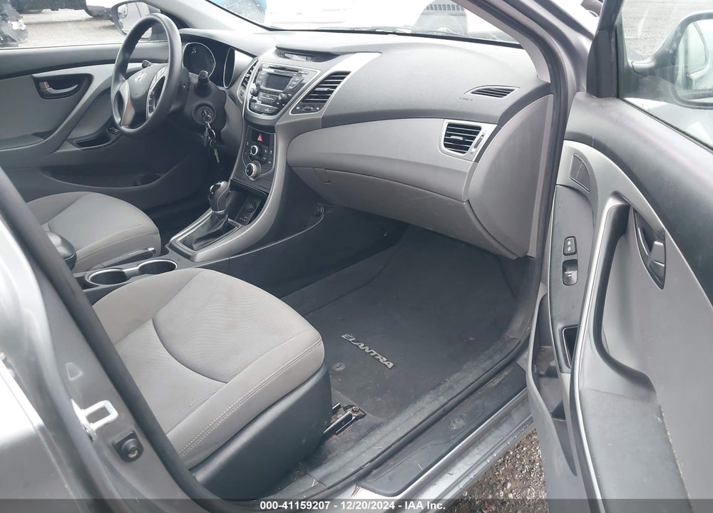 2014 HYUNDAI ELANTRA VIN: KMHDH4AE2EU207576