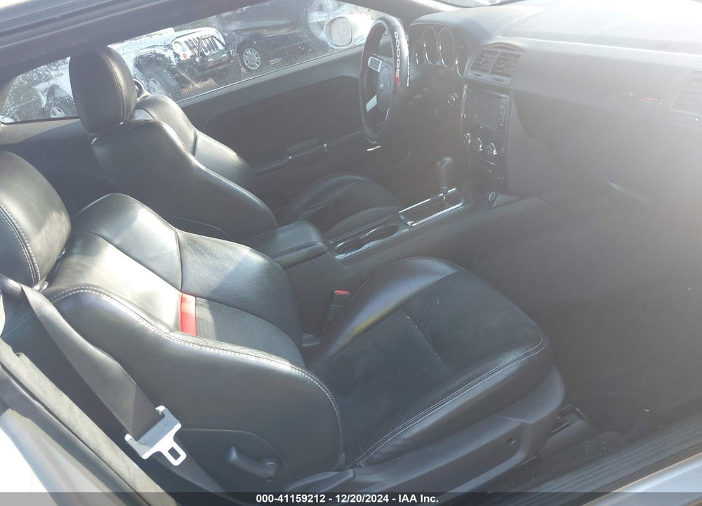 2010 DODGE CHALLENGER VIN: 2B3CJ7DW6AH211624