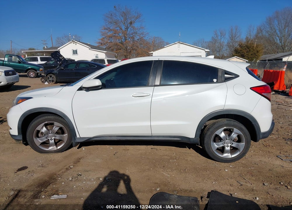 2016 HONDA HR-V LX VIN: 3CZRU5H38GM752201