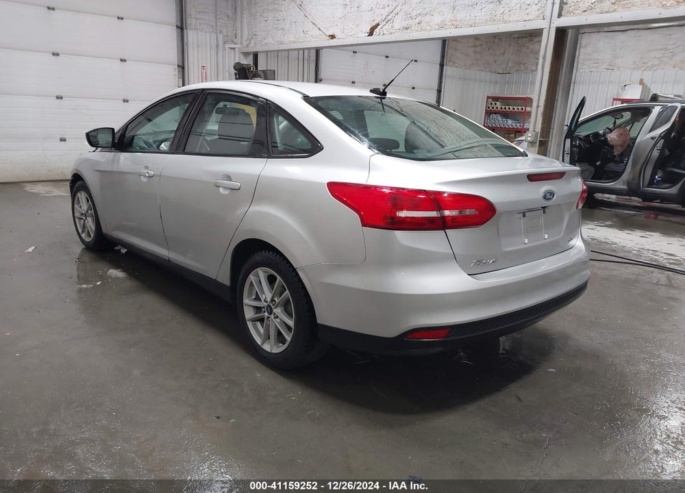 2018 FORD FOCUS SE VIN: 1FADP3F24JL295505