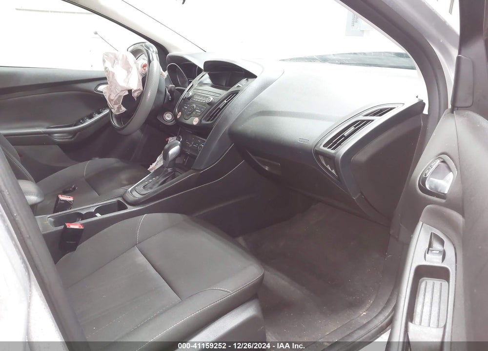 2018 FORD FOCUS SE VIN: 1FADP3F24JL295505