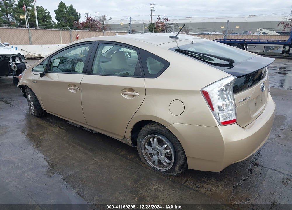 2011 TOYOTA PRIUS TWO VIN: JTDKN3DU2B1477955