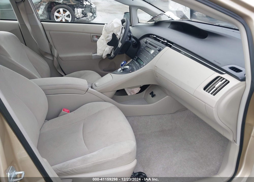 2011 TOYOTA PRIUS TWO VIN: JTDKN3DU2B1477955