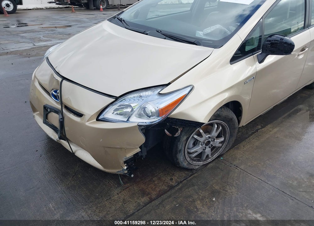 2011 TOYOTA PRIUS TWO VIN: JTDKN3DU2B1477955