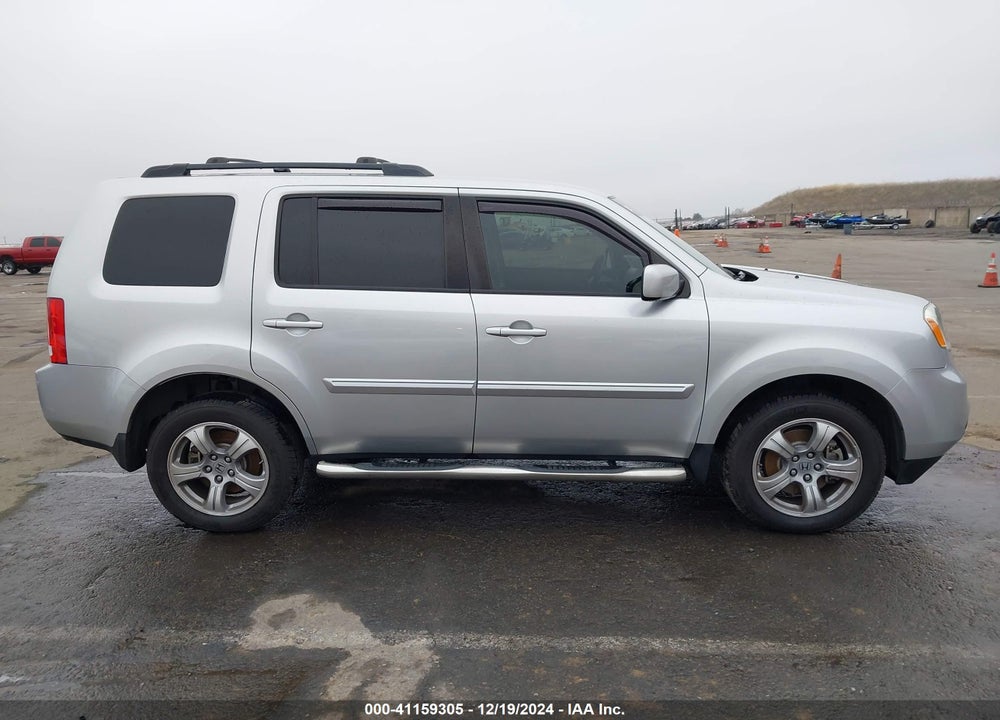 2013 HONDA PILOT EX VIN: 5FNYF3H49DB008079