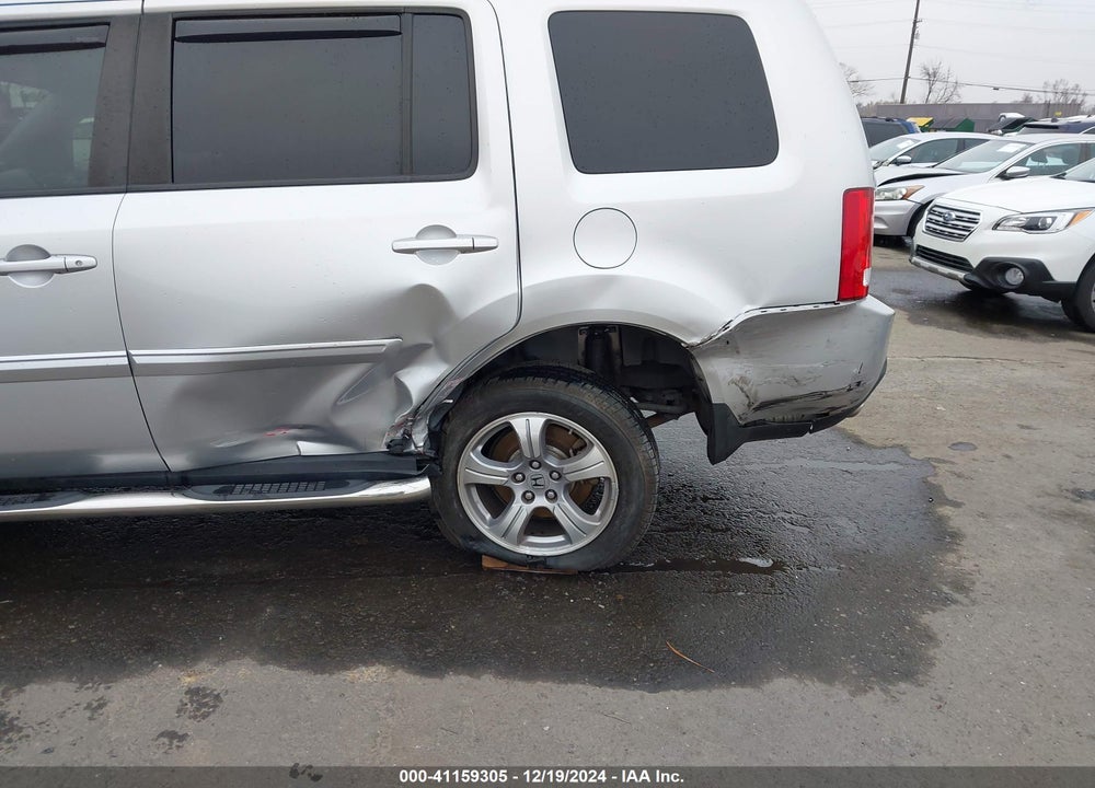 2013 HONDA PILOT EX VIN: 5FNYF3H49DB008079
