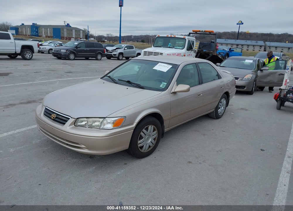 2000 TOYOTA CAMRY LE VIN: 4T1BG22K1YU622167