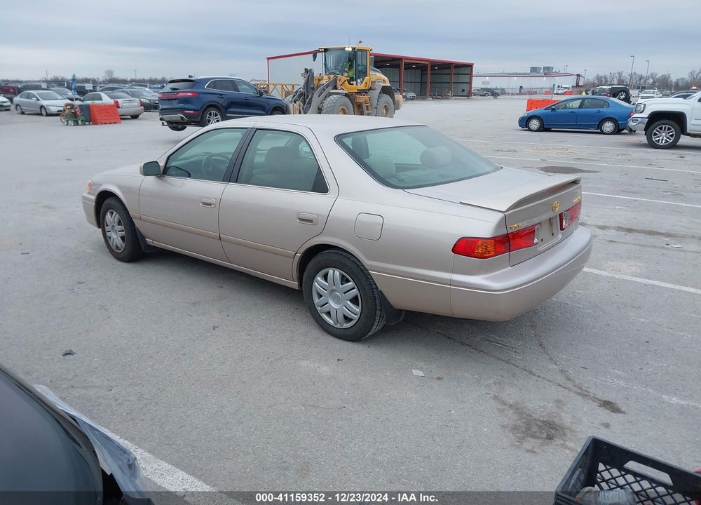 2000 TOYOTA CAMRY LE VIN: 4T1BG22K1YU622167