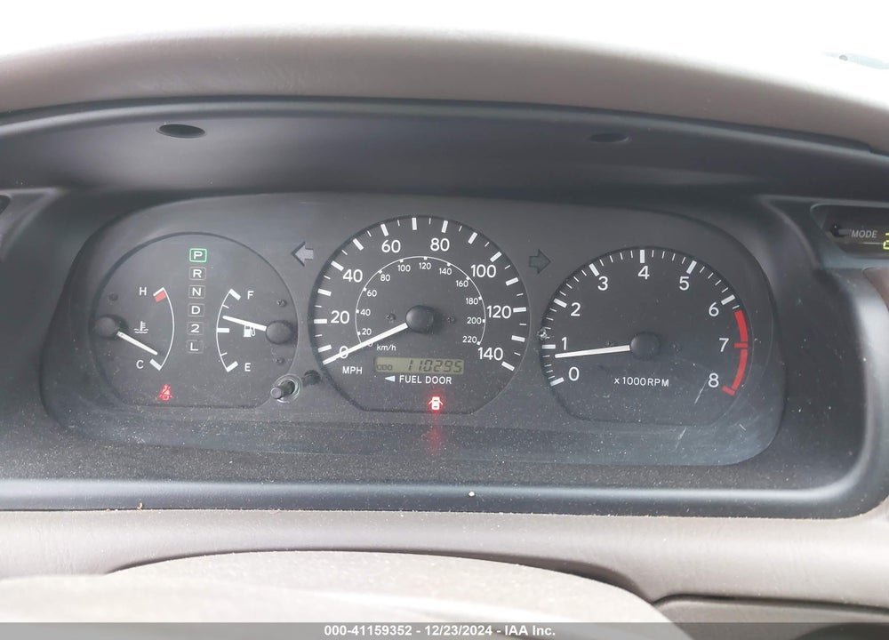 2000 TOYOTA CAMRY LE VIN: 4T1BG22K1YU622167