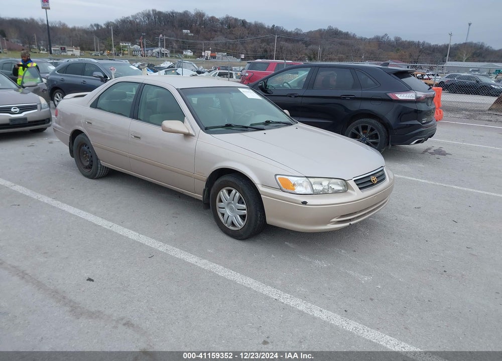 2000 TOYOTA CAMRY LE VIN: 4T1BG22K1YU622167
