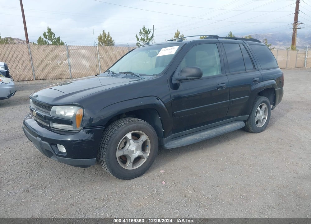 2005 CHEVROLET TRAILBLAZER LT VIN: 1GNDS13S652342425
