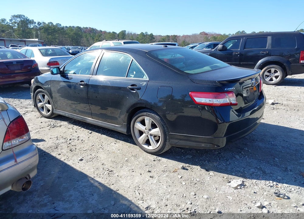 2011 TOYOTA CAMRY SE VIN: 4T1BF3EK2BU138830