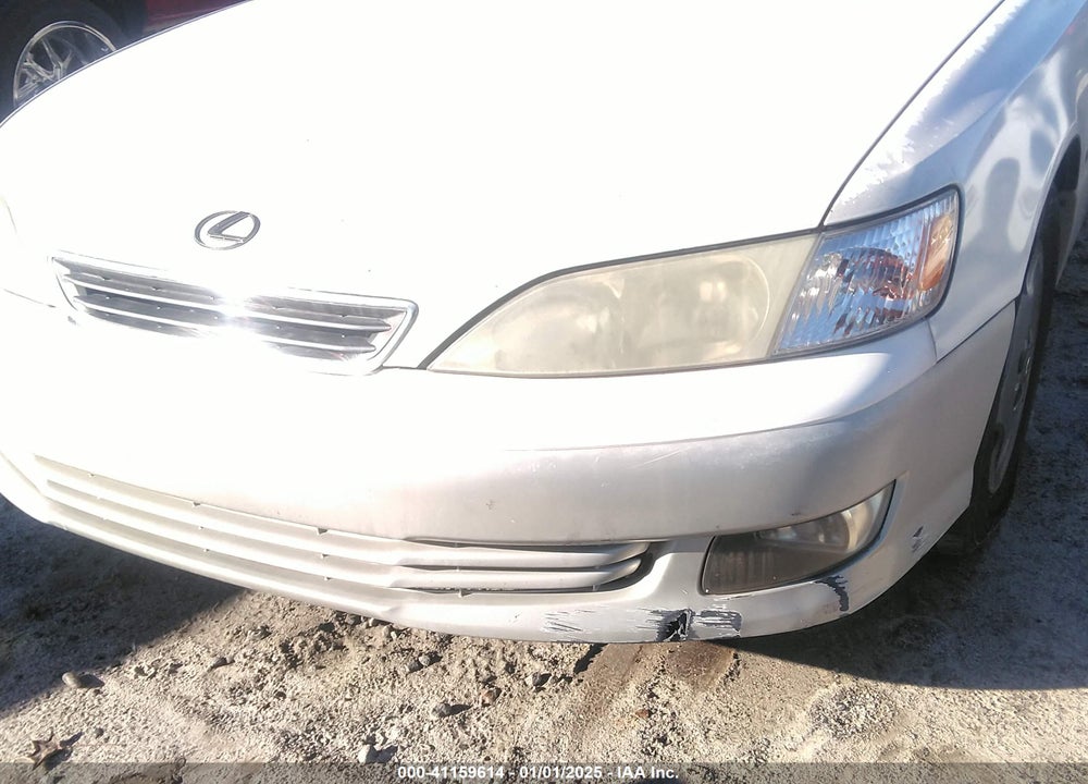2001 LEXUS ES 300 VIN: JT8BF28GX10308569