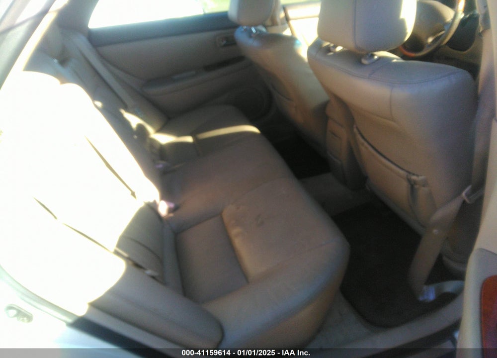 2001 LEXUS ES 300 VIN: JT8BF28GX10308569
