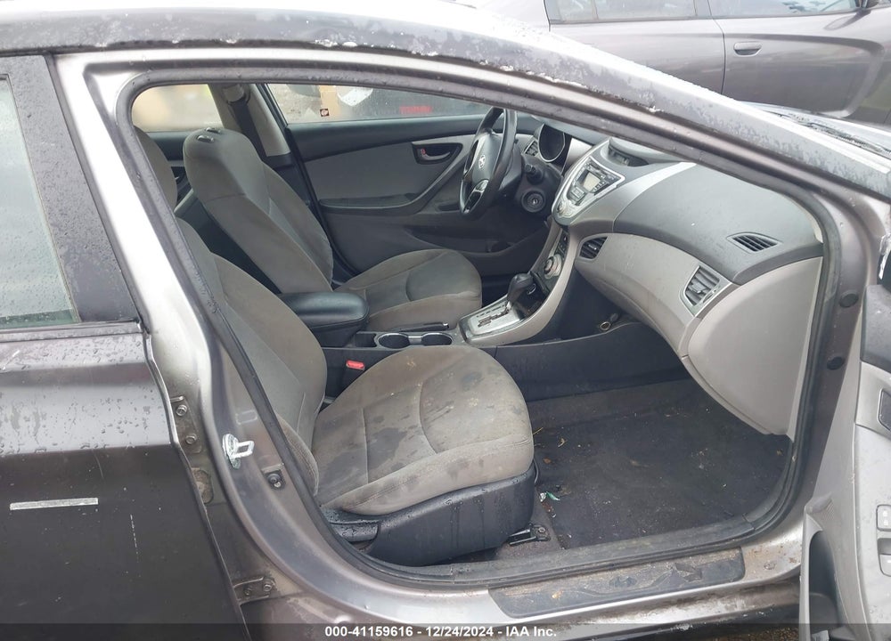 2012 HYUNDAI ELANTRA VIN: KMHDH4AE6CU320525