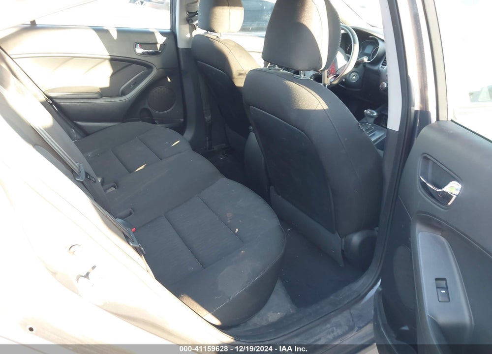 2016 KIA FORTE LX VIN: KNAFK4A60G5586188