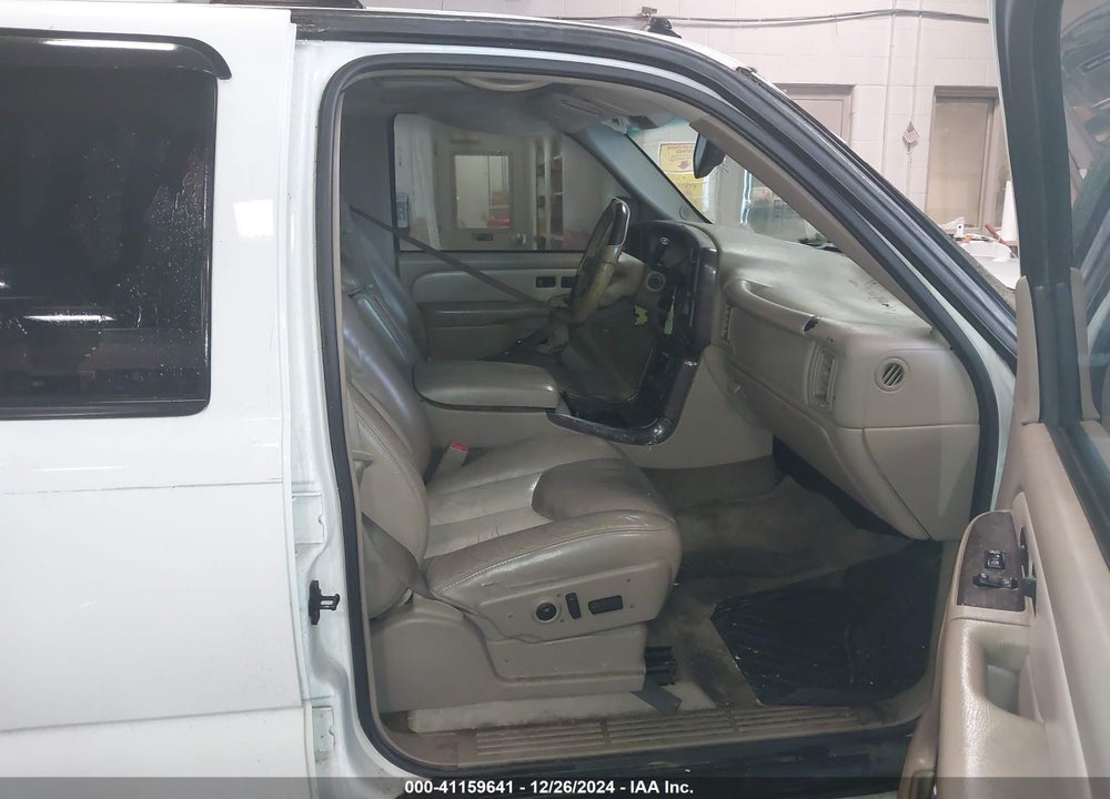 2003 GMC YUKON XL 1500 DENALI VIN: 1GKFK66U33J197136