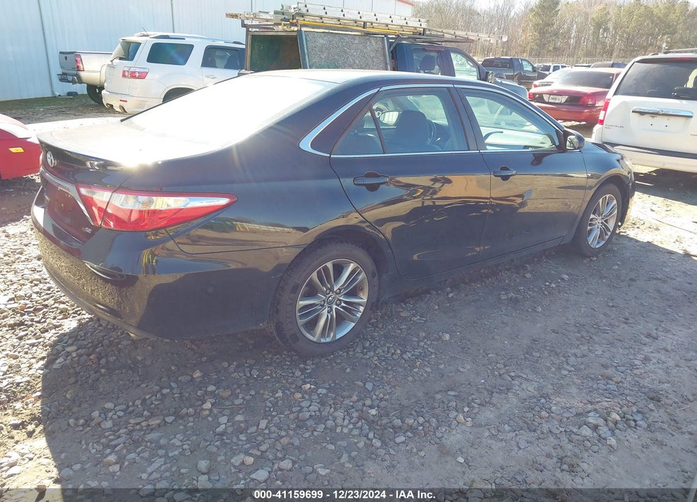 2015 TOYOTA CAMRY SE VIN: 4T1BF1FKXFU092091
