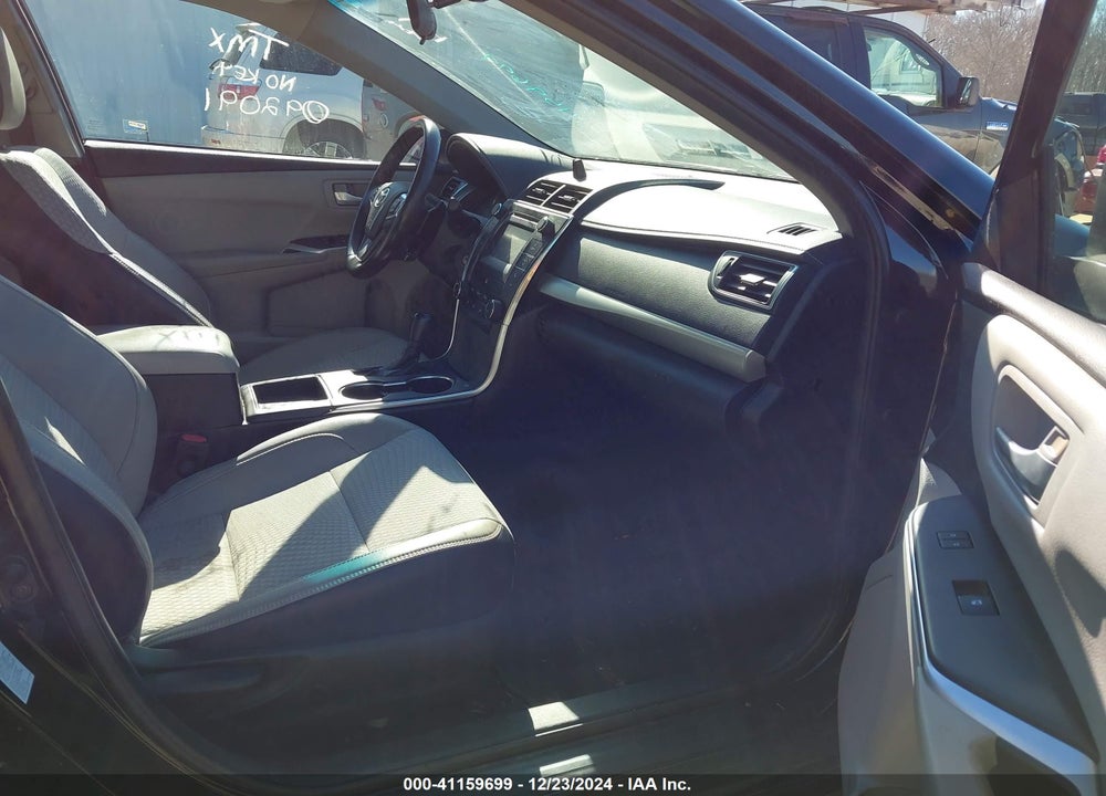 2015 TOYOTA CAMRY SE VIN: 4T1BF1FKXFU092091