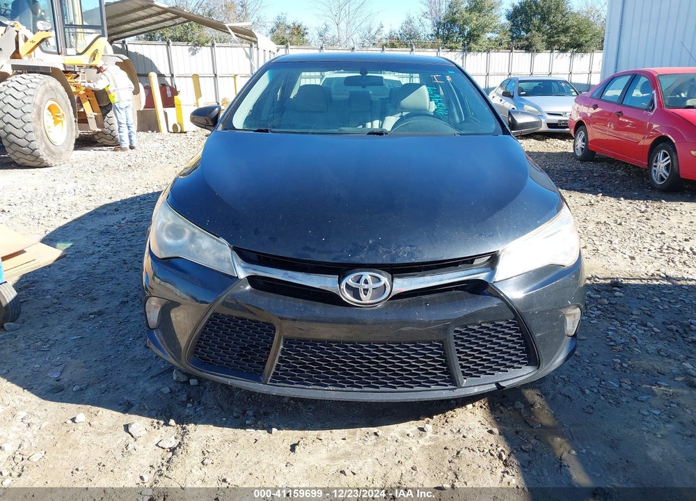 2015 TOYOTA CAMRY SE VIN: 4T1BF1FKXFU092091