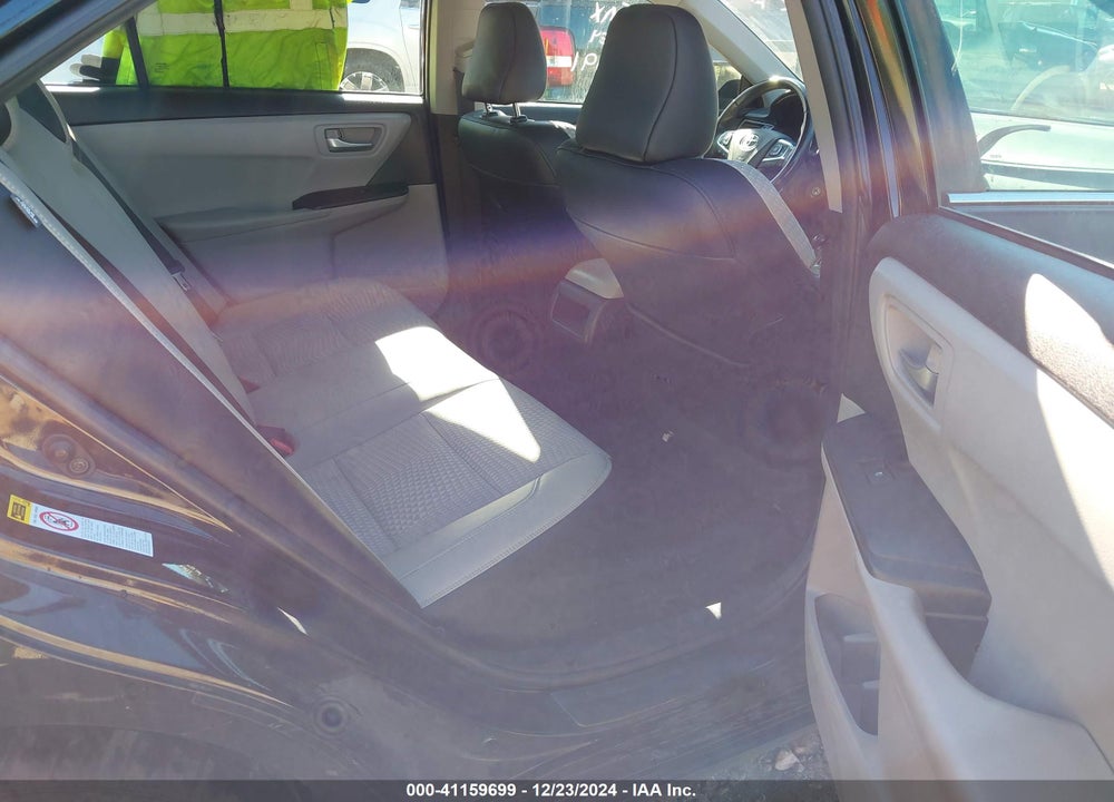 2015 TOYOTA CAMRY SE VIN: 4T1BF1FKXFU092091