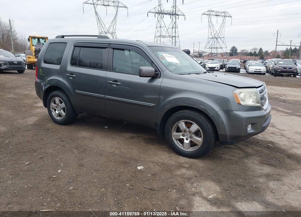 2011 HONDA PILOT EX-L VIN: 5FNYF4H58BB083805