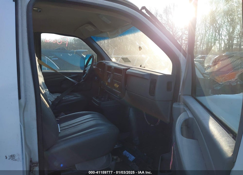 2003 CHEVROLET EXPRESS VIN: 1GCHG35UX31233944