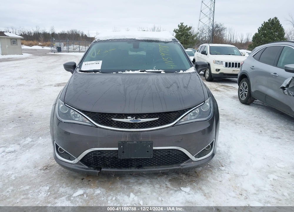2017 CHRYSLER PACIFICA TOURING L VIN: 2C4RC1BG1HR670401