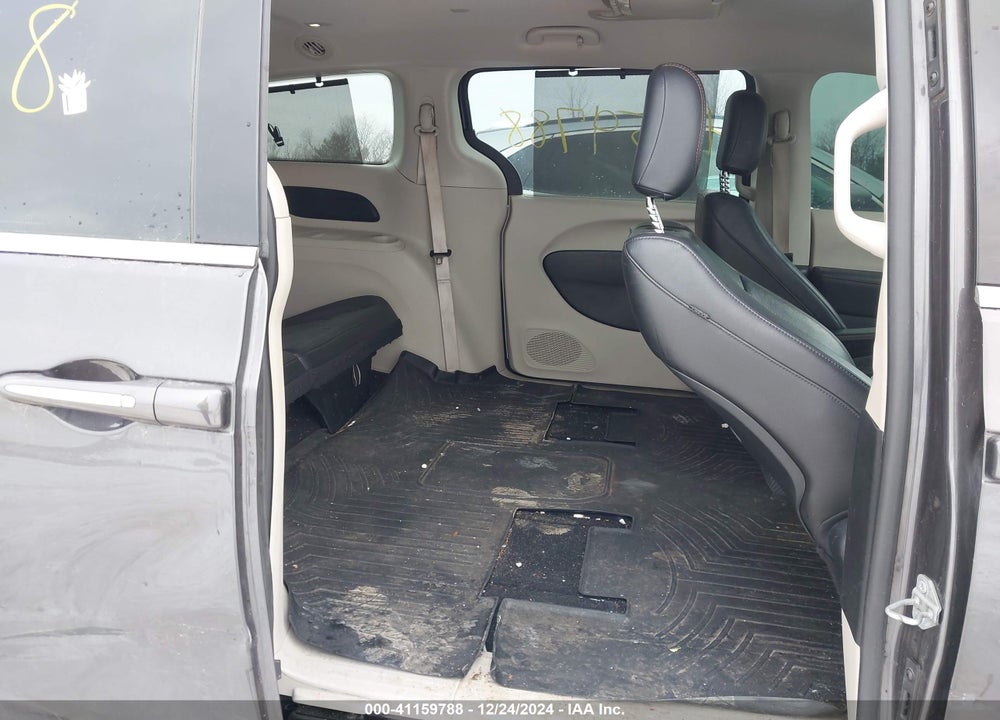 2017 CHRYSLER PACIFICA TOURING L VIN: 2C4RC1BG1HR670401