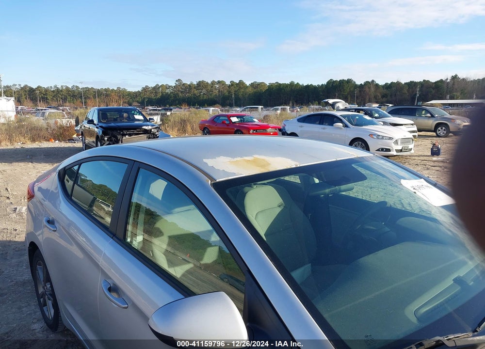 2017 HYUNDAI ELANTRA SE VIN: 5NPD84LF3HH159854