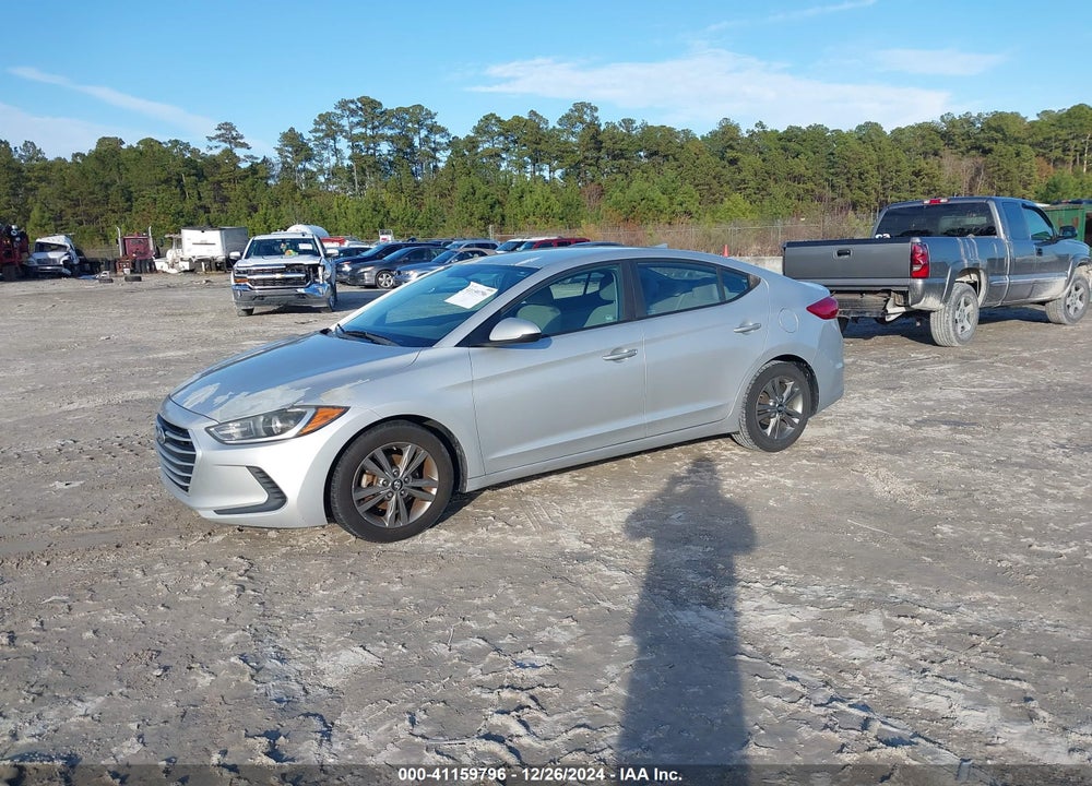 2017 HYUNDAI ELANTRA SE VIN: 5NPD84LF3HH159854