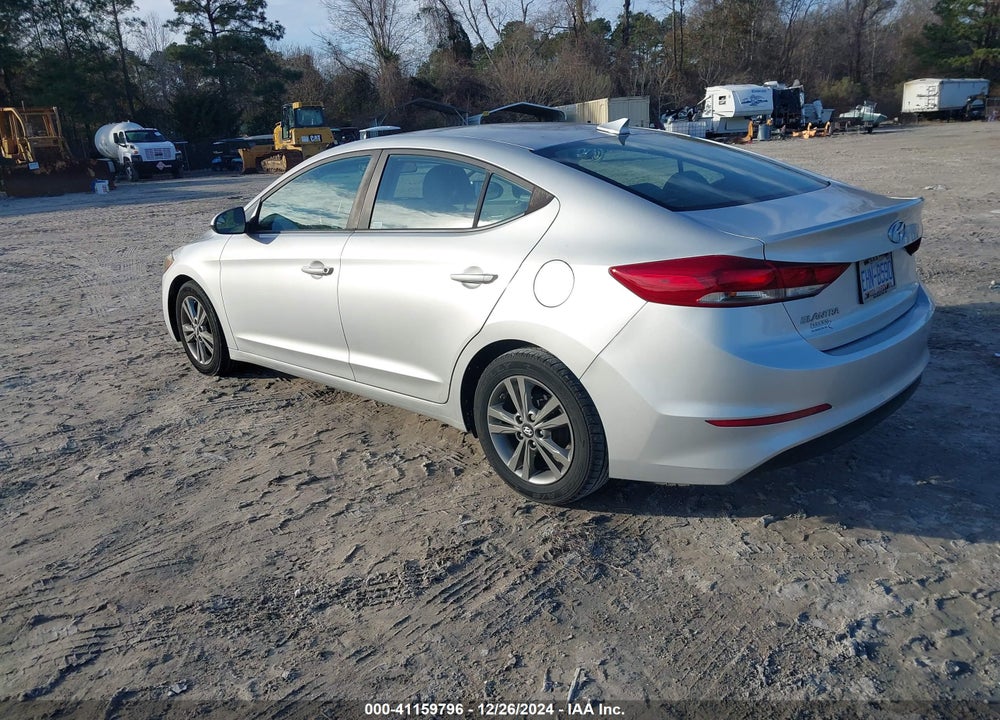 2017 HYUNDAI ELANTRA SE VIN: 5NPD84LF3HH159854