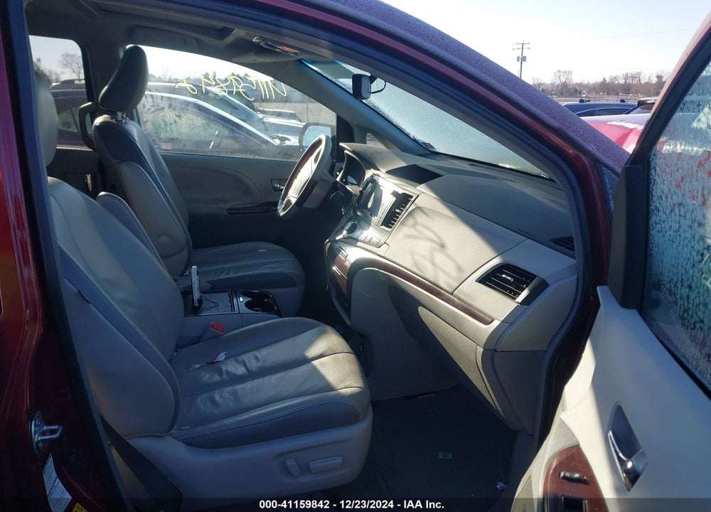 2012 TOYOTA SIENNA XLE LIMITED VIN: 5TDDK3DC5CS039640