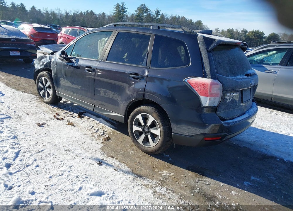 2018 SUBARU FORESTER 2.5I PREMIUM VIN: JF2SJAECXJH581915