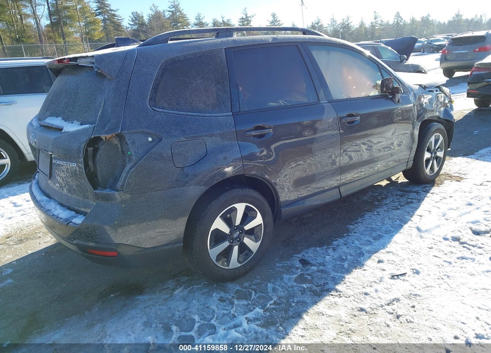 2018 SUBARU FORESTER 2.5I PREMIUM VIN: JF2SJAECXJH581915