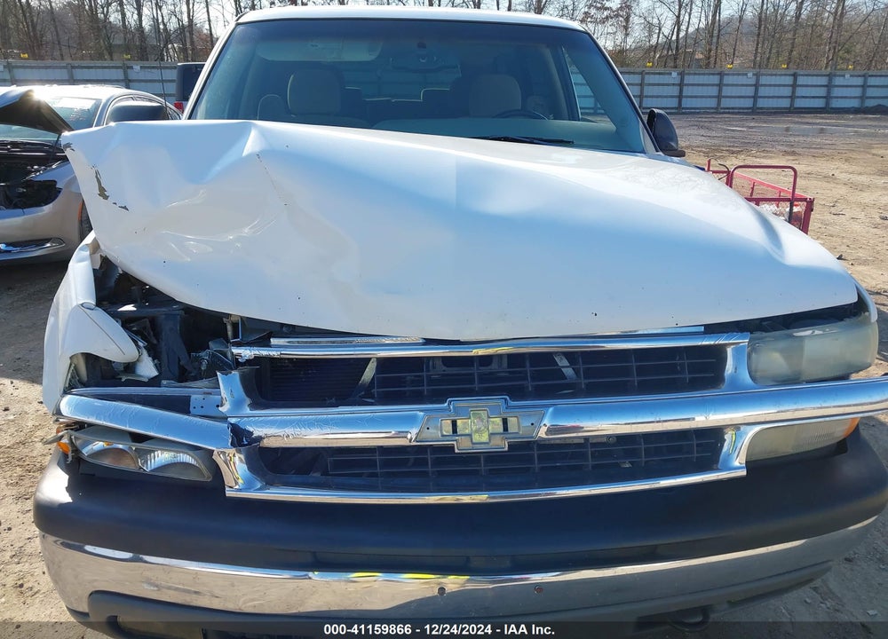 2004 CHEVROLET TAHOE LS VIN: 1GNEK13Z24R247853