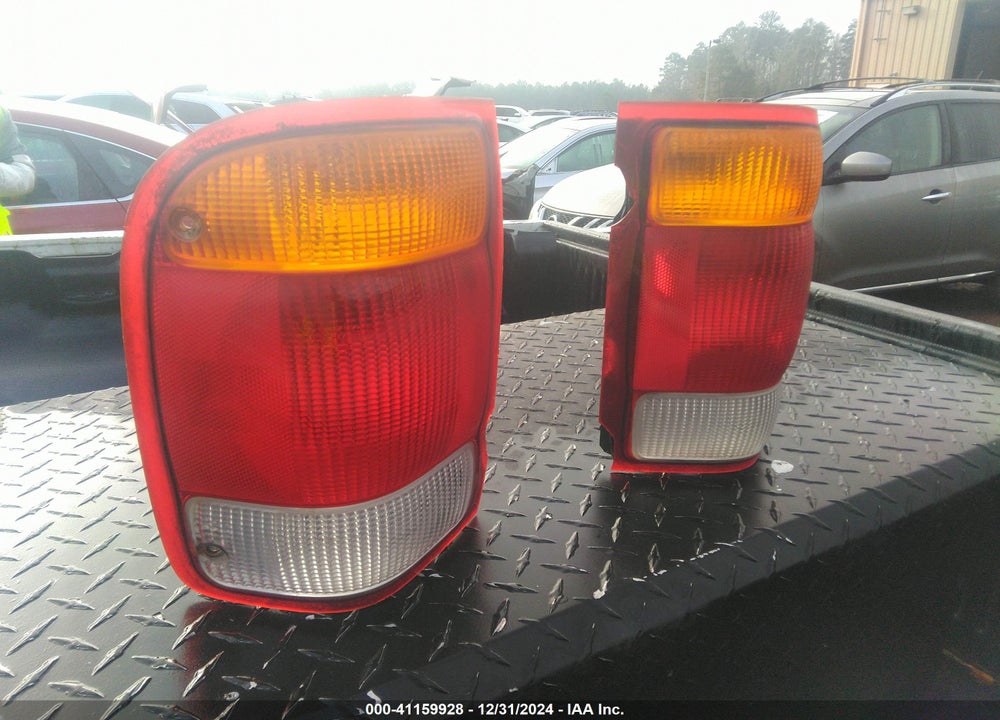 1998 FORD RANGER SPLASH/XL/XLT VIN: 1FTZR15X2WPA50892