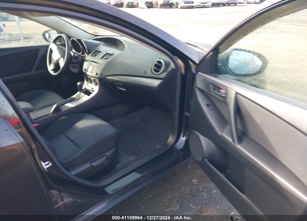 2010 MAZDA 3 I SPORT VIN: JM1BL1SG3A1287264