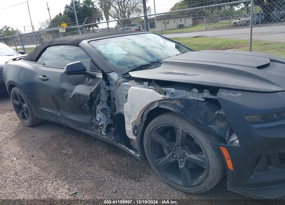 2017 CHEVROLET CAMARO 2SS VIN: 1G1FH3D75H0139122