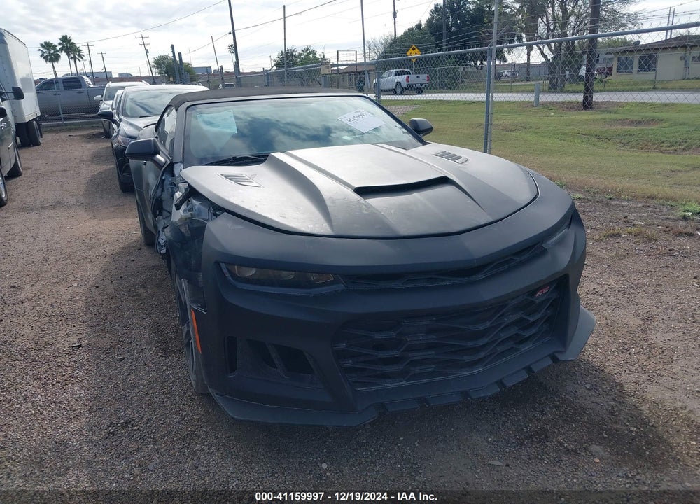 2017 CHEVROLET CAMARO 2SS VIN: 1G1FH3D75H0139122