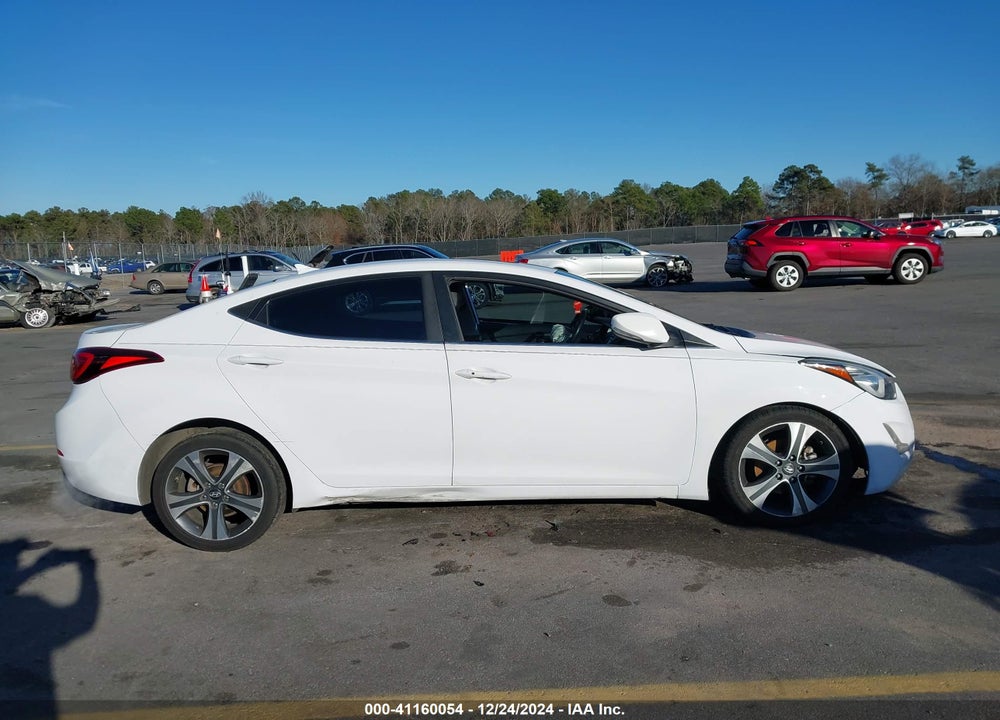 2015 HYUNDAI ELANTRA VIN: KMHDH4AH9FU371659