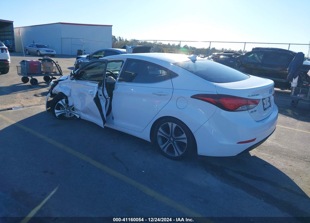 2015 HYUNDAI ELANTRA VIN: KMHDH4AH9FU371659